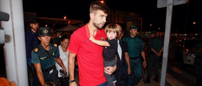 Gerard Piqué leva Milan e Sasha a Gigón