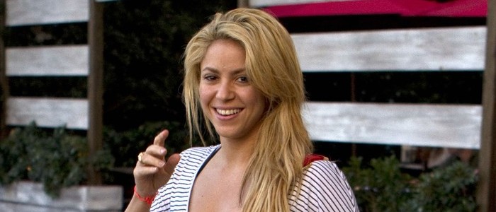 Shakira recebe elogios por mais uma foto sem maquiagem