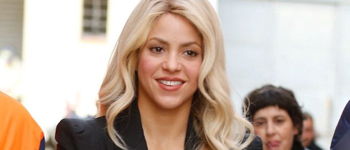 Entenda o segredo por trás das perucas de Shakira