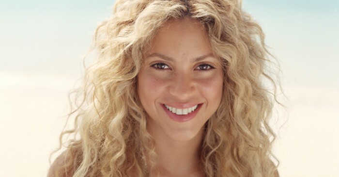 Shakira confirma lançanento de novo álbum e nova turnê em breve