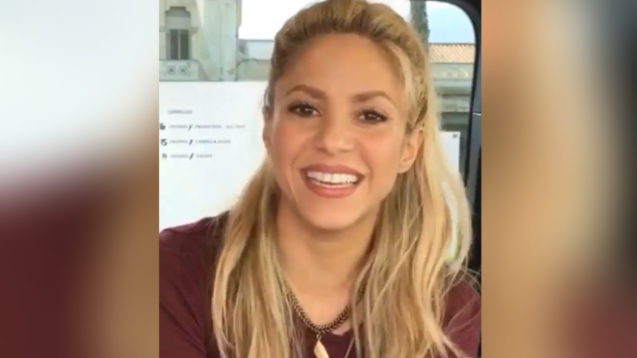 Rainha do merchã, Shakira divulga novo app