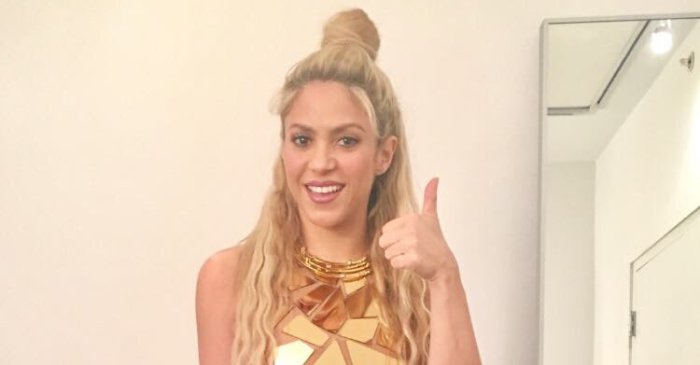 Shakira faz festa de lançamento de novo CD em Miami