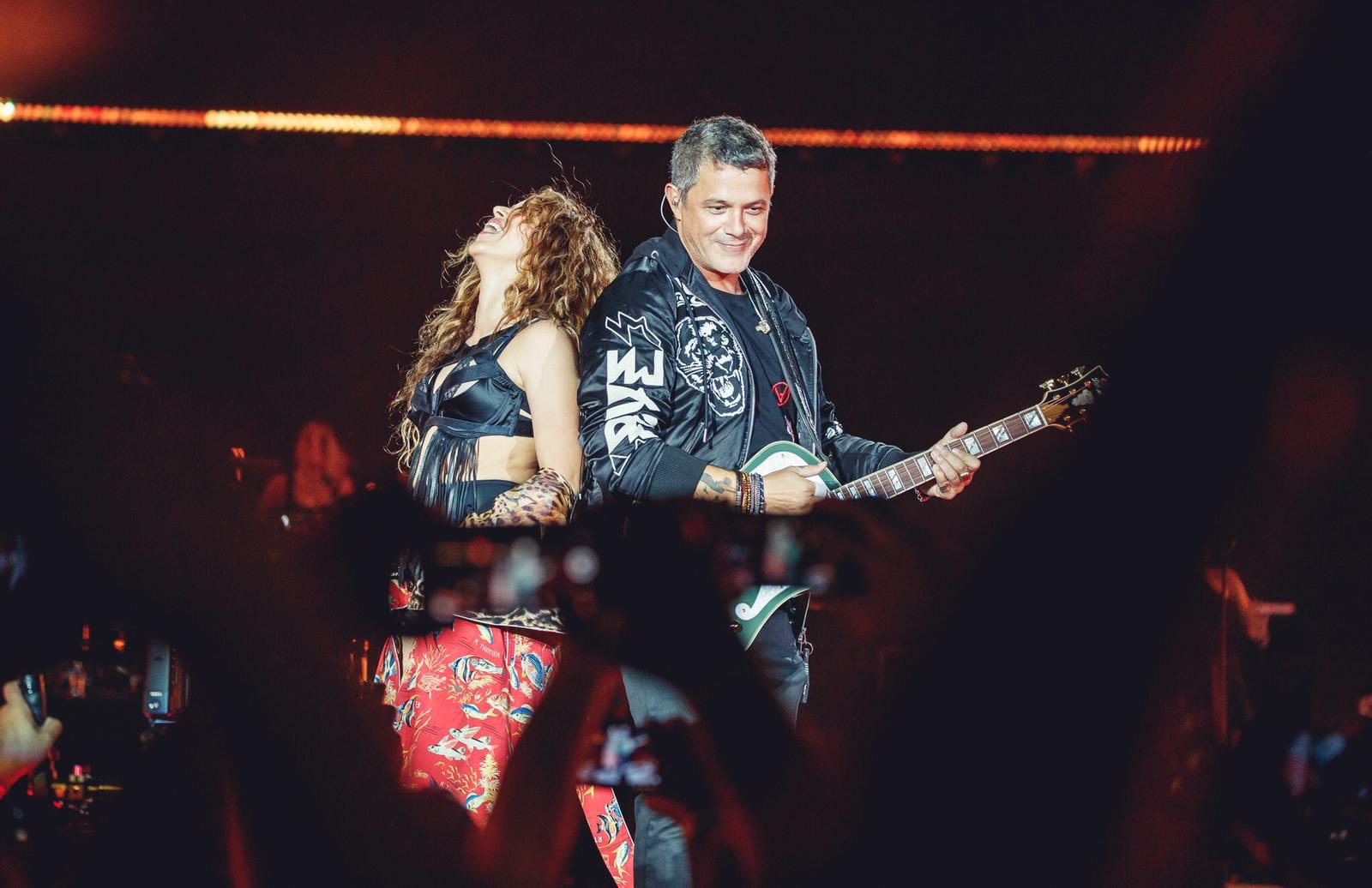LMYNLWT: Shakira anuncia Alejandro Sanz como convidado para o show de Charlotte