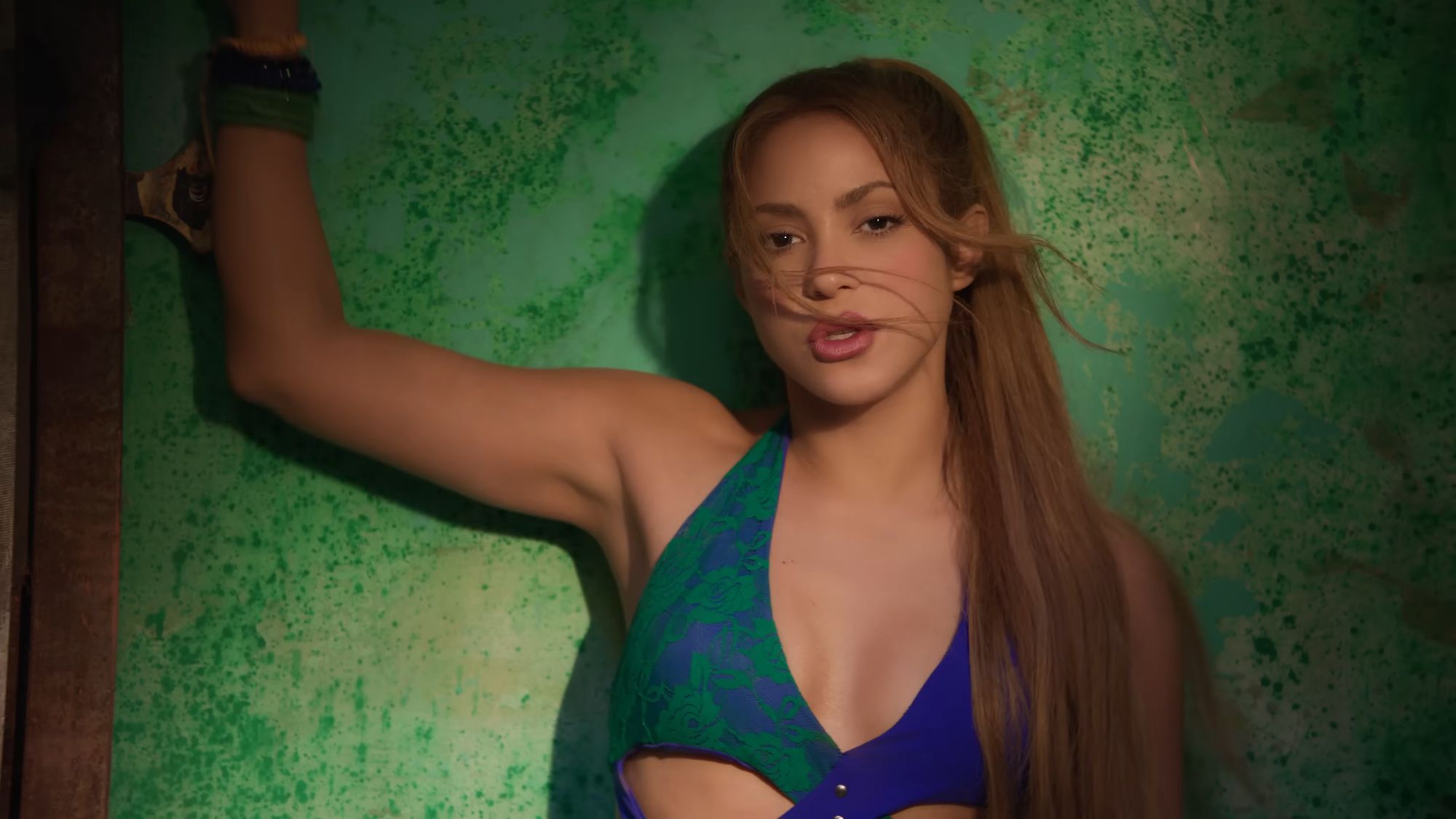 Shakira lança clipe oficial de “Dai Dai”, hino da Copa do Mundo
